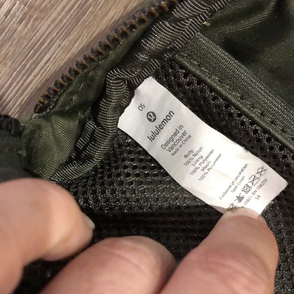 LULULEMON OG Everywhere Belt Bag 1L - Armory - Picture 11 of 13